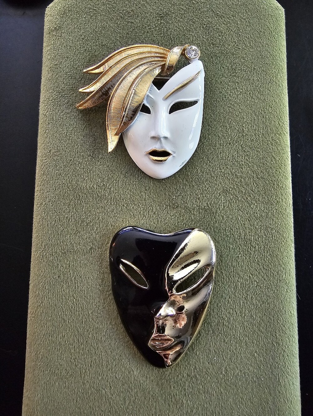 Vintage Brooches